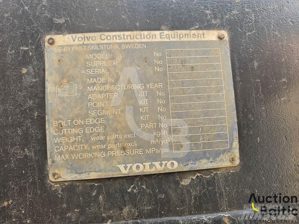 Volvo L 180 G Naudoti ratiniai krautuvai