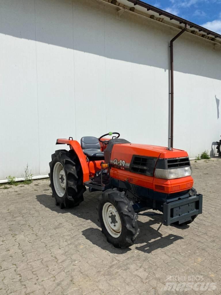 Kubota GL29 Naudoti kompaktiški traktoriai