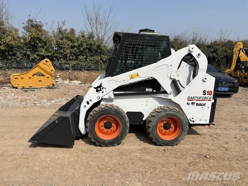 Bobcat S 18 Krautuvai su šoniniu pasukimu