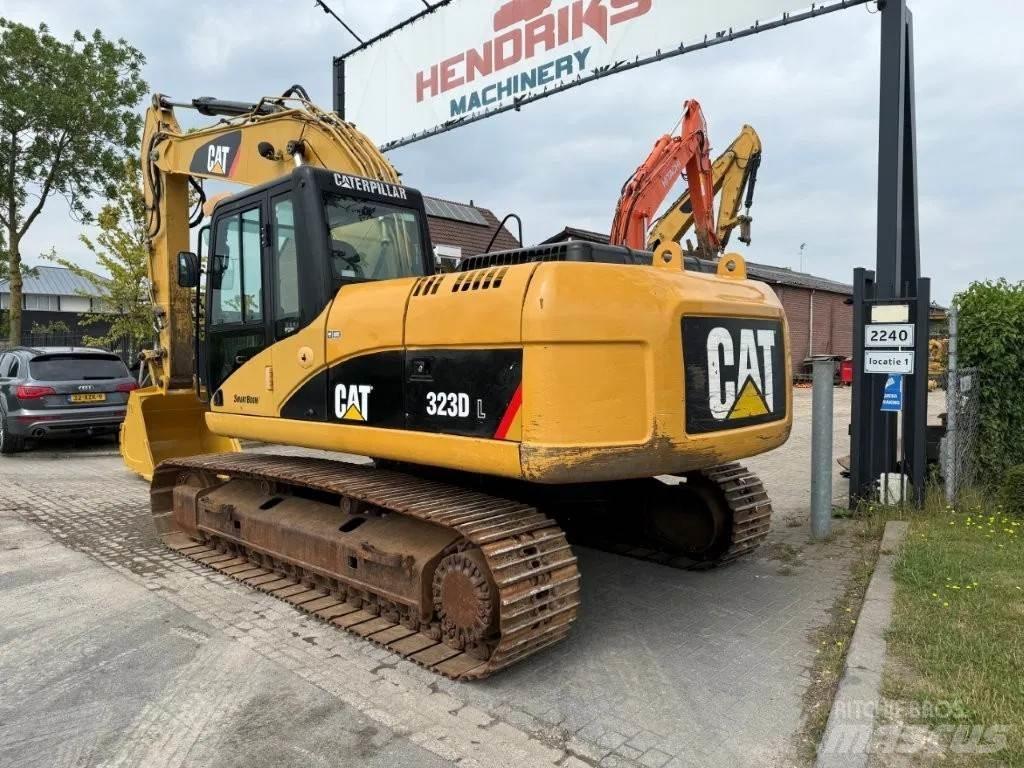 CAT 323DL (320DL) Vikšriniai ekskavatoriai
