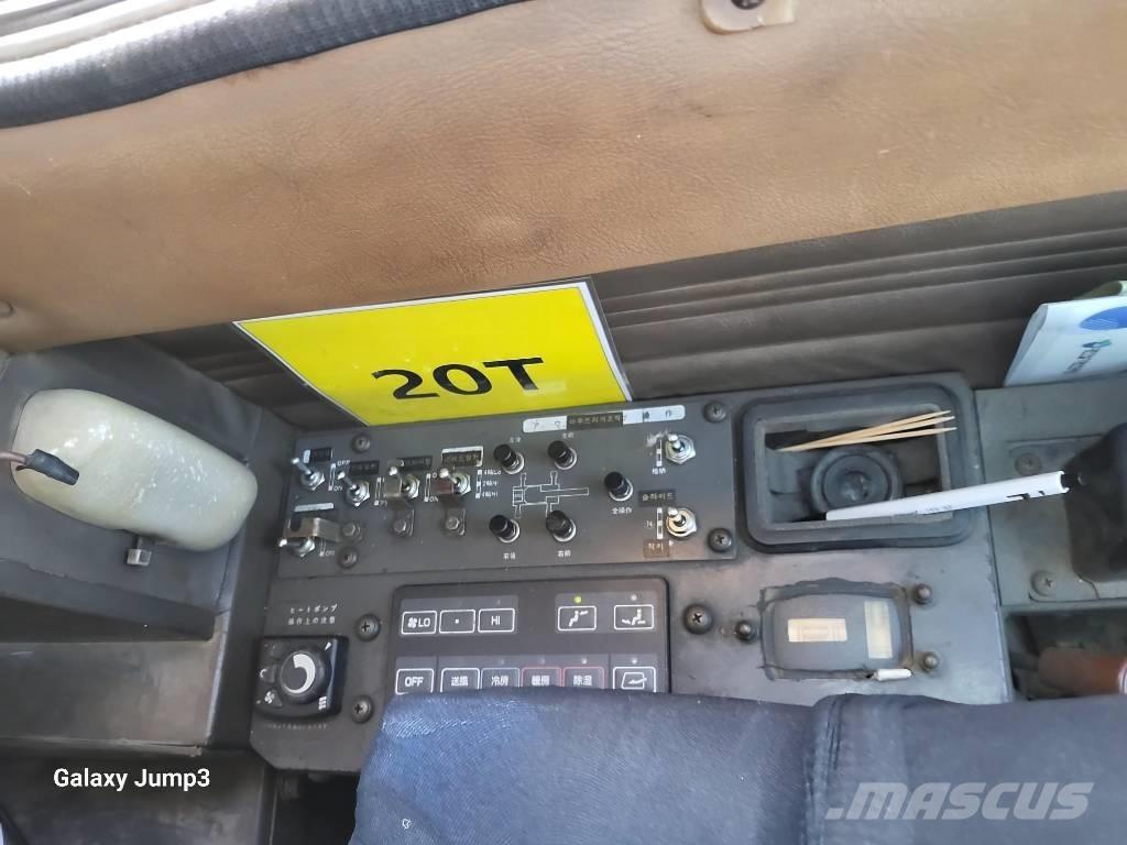 Tadano TR 250 M Neapdoroto reljefo kranai