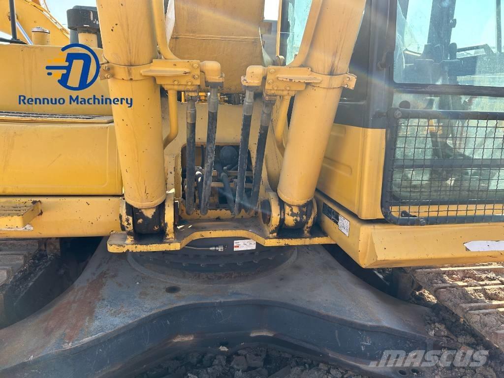 Komatsu PC 450-8 Vikšriniai ekskavatoriai