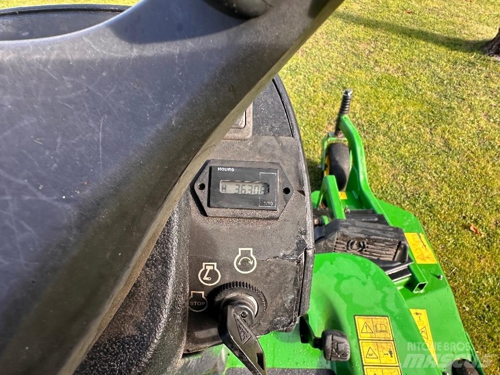 John Deere 1565 Sodo traktoriukai-vejapjovės