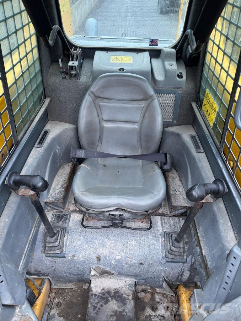 Gehl 5640 Krautuvai su šoniniu pasukimu