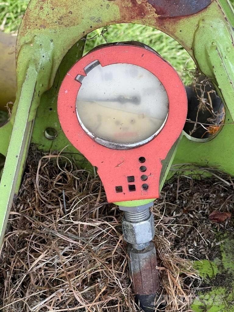 CLAAS Disco 2700 C Formuojančios žoliapjovės