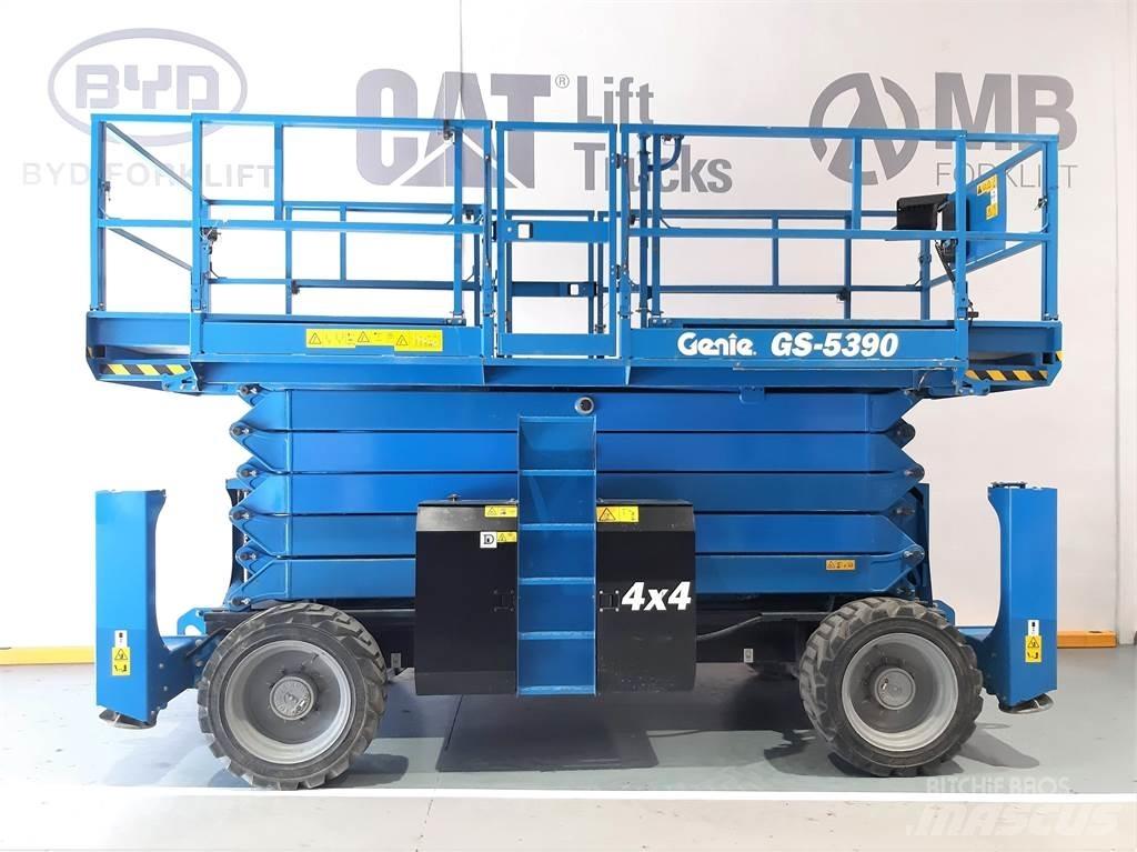 Genie GS5390RT Žirkliniai keltuvai