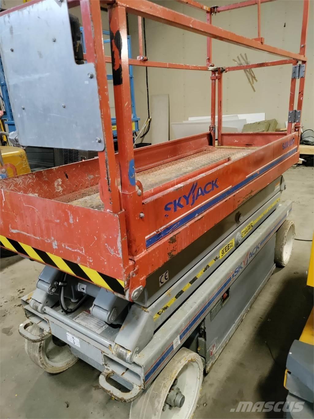 SkyJack SJ3220 Žirkliniai keltuvai