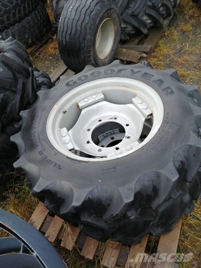 Goodyear 12,4r24 Padangos, ratai ir ratlankiai