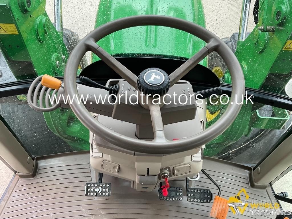 John Deere 6330 Traktoriai