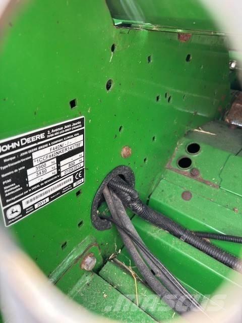John Deere F 440 R Ritinių presai