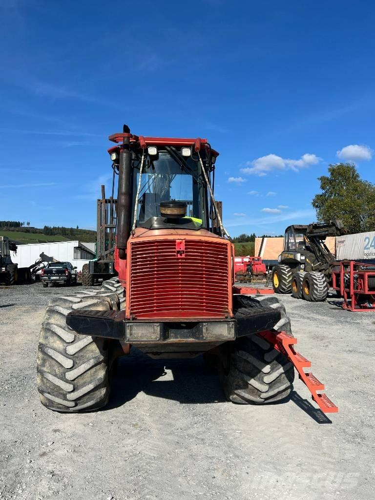 Valmet 840.2 Naudoti miškovežiai (Forvarderiai)