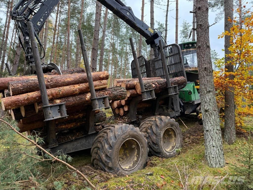John Deere 1010 E Naudoti miškovežiai (Forvarderiai)