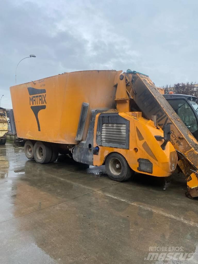 Matrix Rover Jumbo Pašarų maišytuvai-dalytuvai