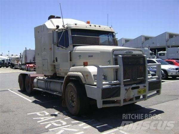 Freightliner FL112 Naudoti vilkikai