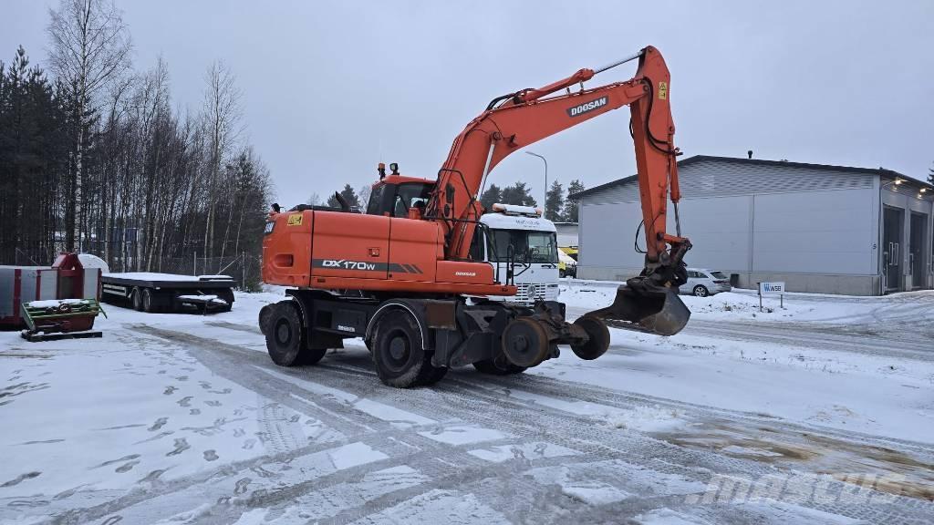 Doosan DX 170 W Ratiniai ekskavatoriai