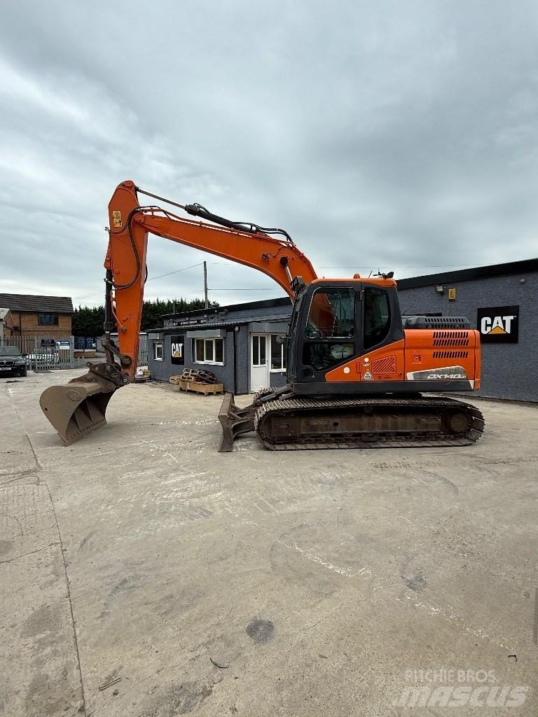 Doosan DX 140 LC Vikšriniai ekskavatoriai
