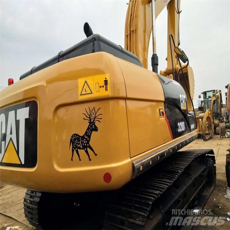 CAT 325DL Vikšriniai ekskavatoriai