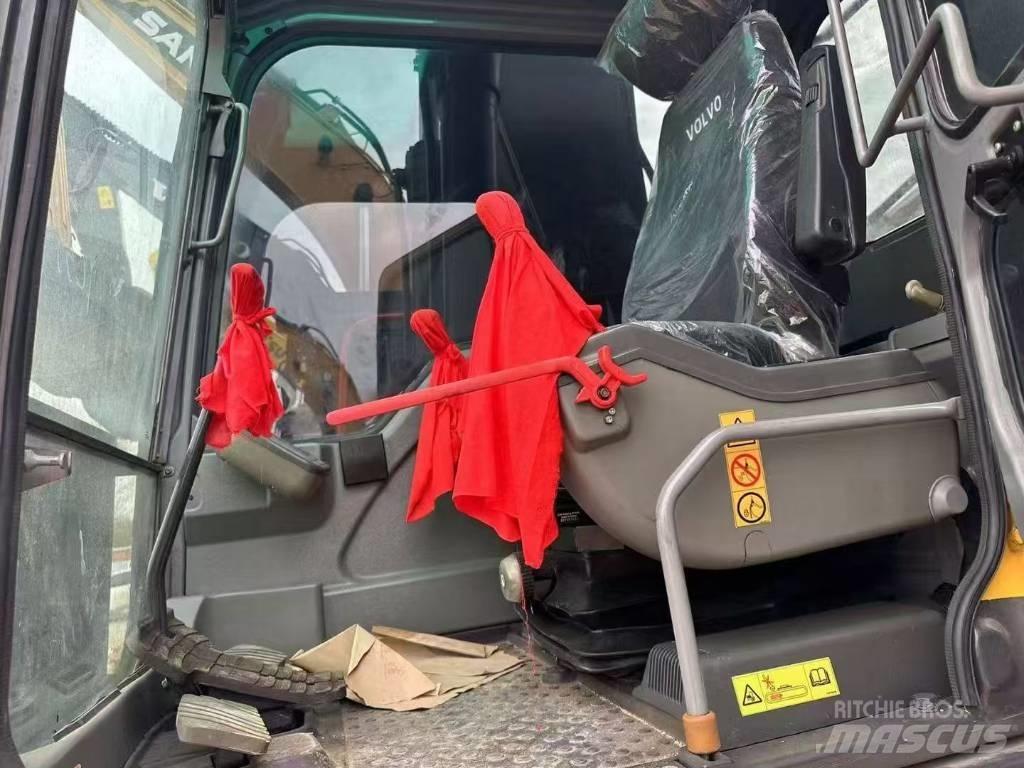 Volvo 240 Vikšriniai ekskavatoriai