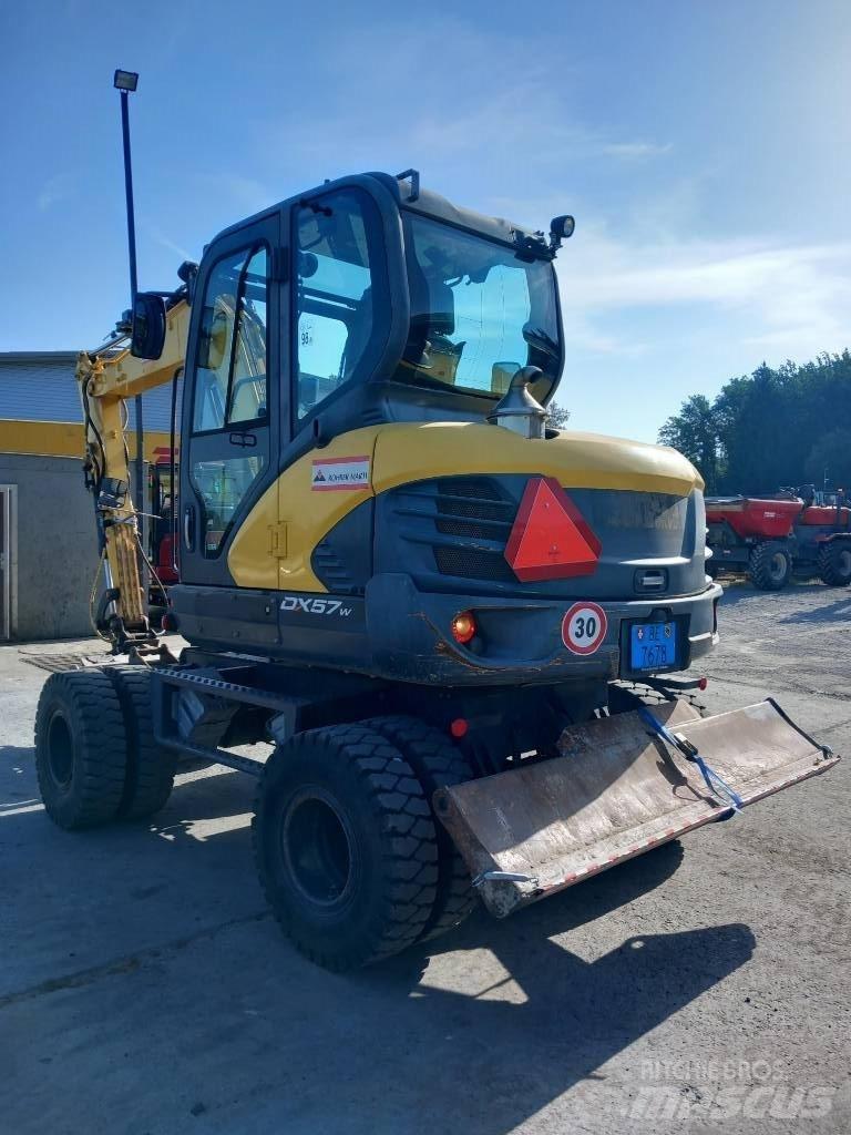 Doosan DX 57 W-5 Ratiniai ekskavatoriai