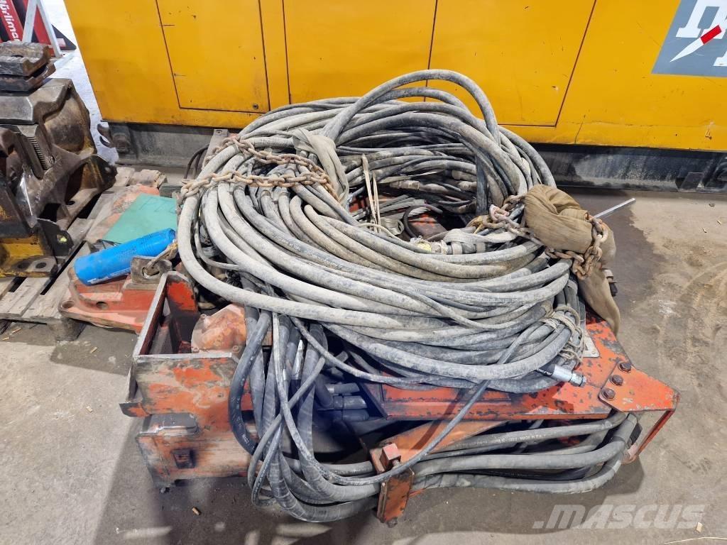  PTC 2313 Hidrauliniai krūvos plaktukai