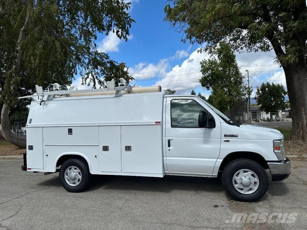 Ford E 350 Pikapai / Bortiniai sunkvežimiai