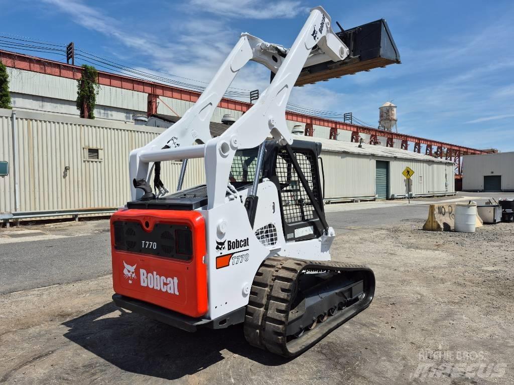 Bobcat T 770 Krautuvai su šoniniu pasukimu