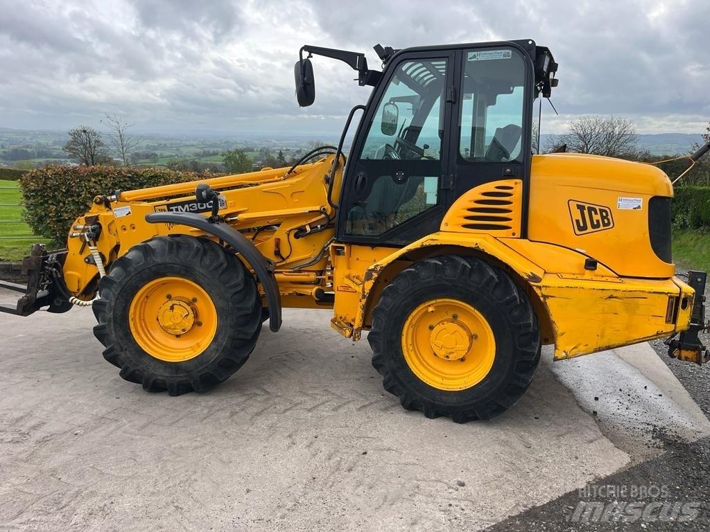 JCB TM 300 Teleskopiniai krautuvai žemės ūkiui