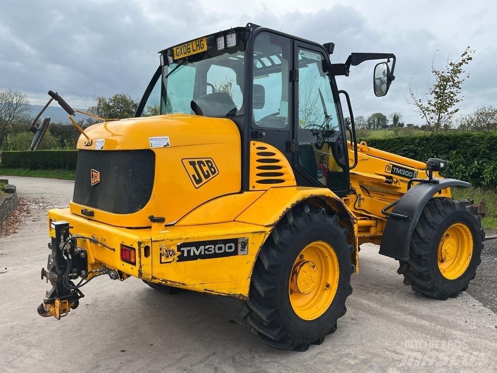 JCB TM 300 Teleskopiniai krautuvai žemės ūkiui