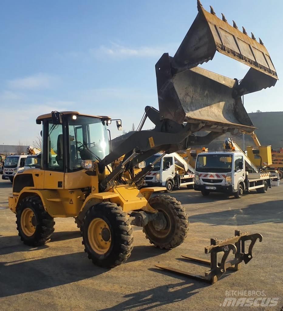Volvo L30G Naudoti ratiniai krautuvai