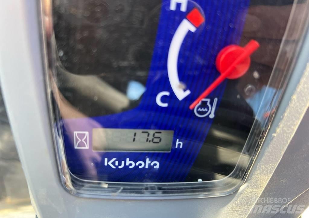 Kubota SVL75-2 Krautuvai su šoniniu pasukimu