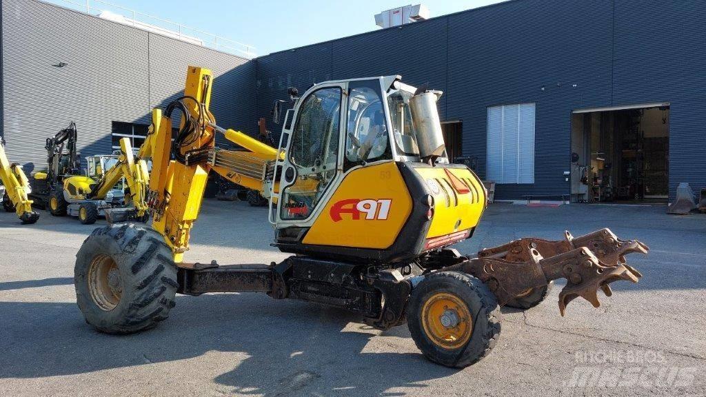 Menzi Muck A91 Mobil Ratiniai ekskavatoriai