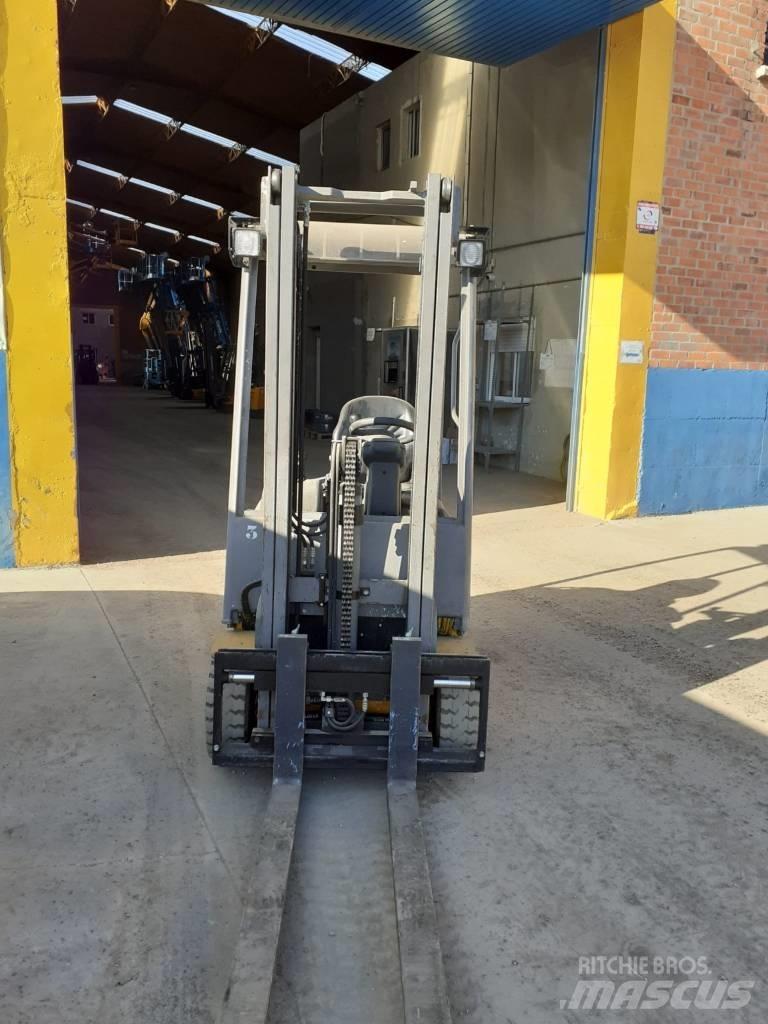 Jungheinrich EFG 115 Elektriniai šakiniai krautuvai