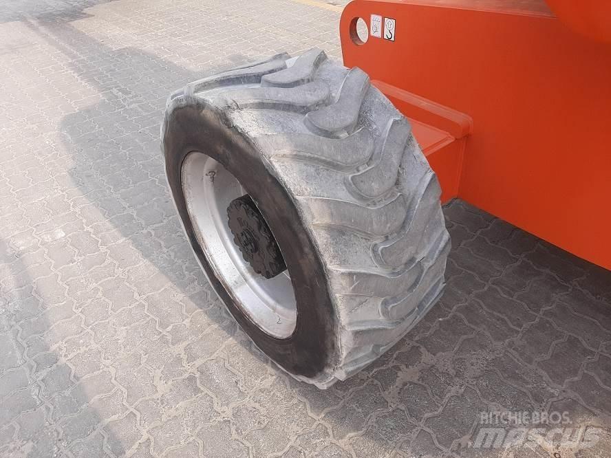 JLG 800AJ Alkūniniai keltuvai