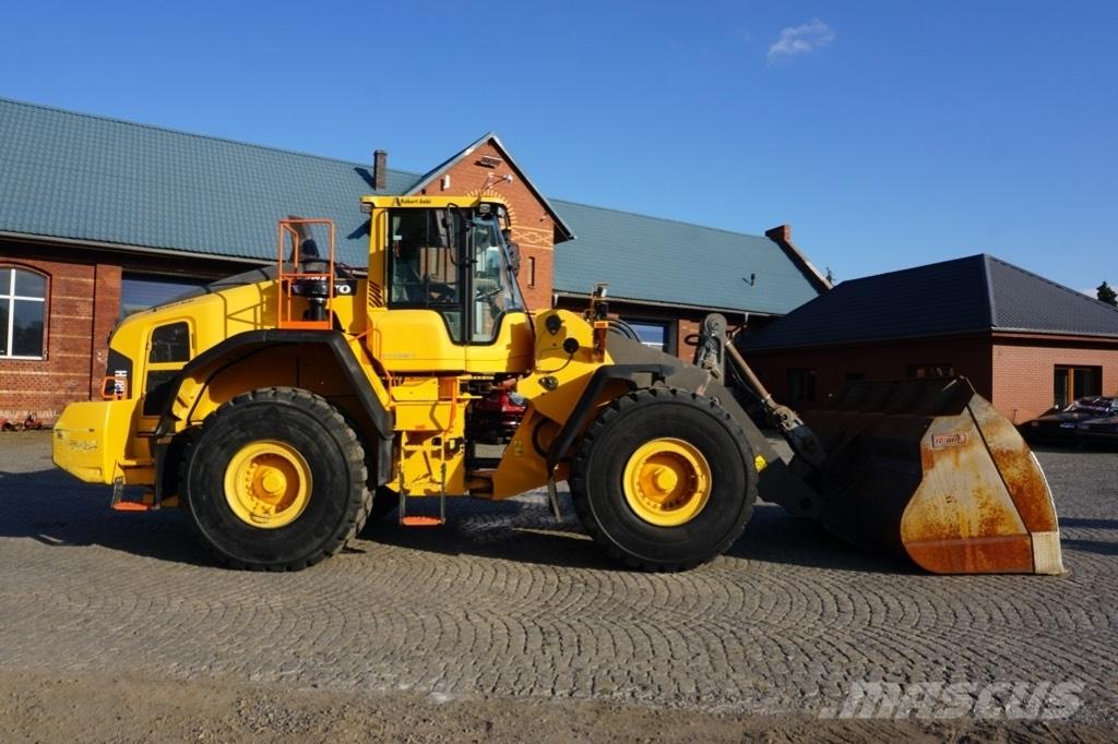 Volvo L 180 H Naudoti ratiniai krautuvai