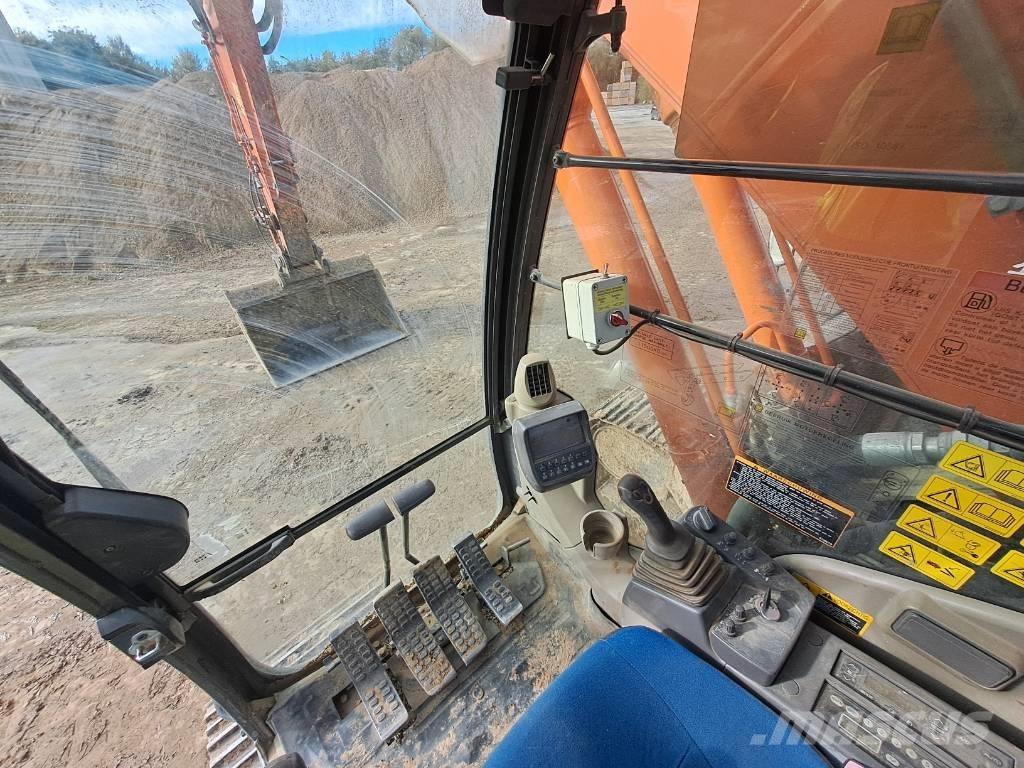 Hitachi ZX225USLC-3 Vikšriniai ekskavatoriai