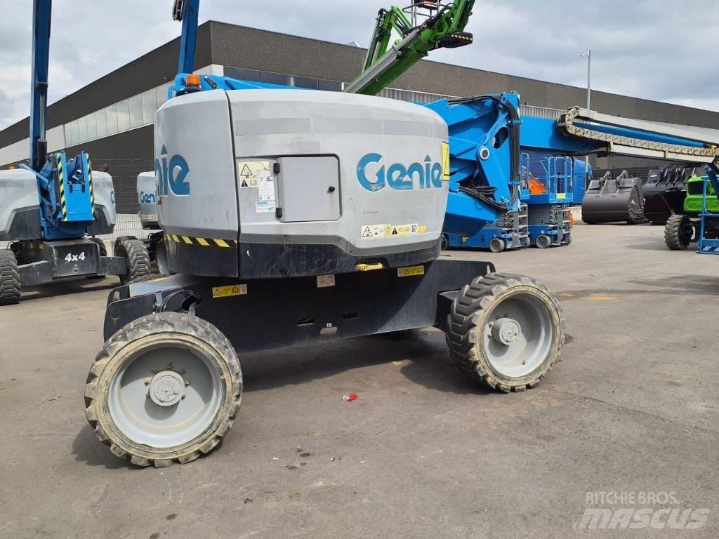 GENIE Z-62/40 Alkūniniai keltuvai