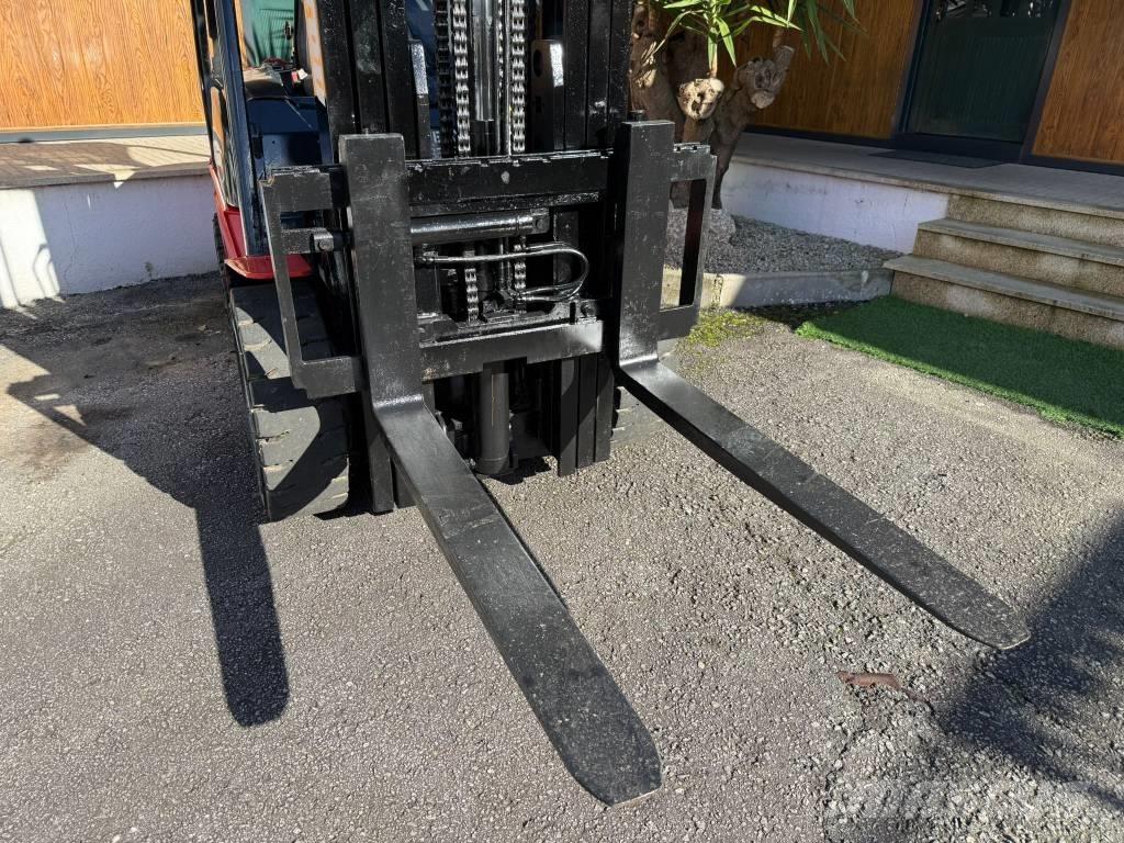 Manitou MI 35 D Dyzeliniai krautuvai