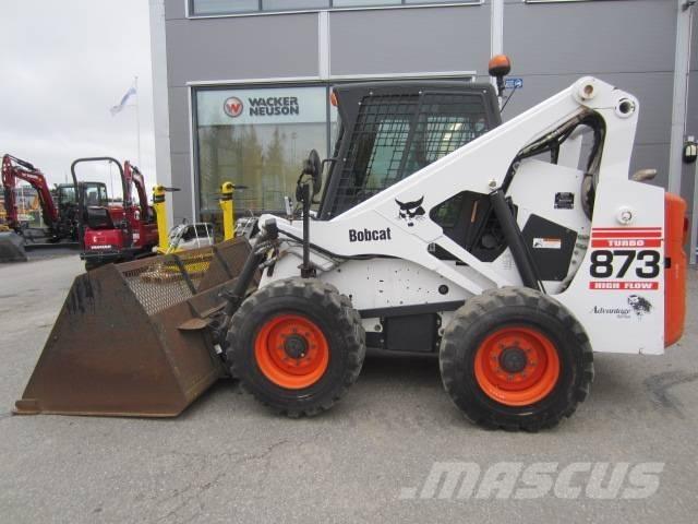 Bobcat 873 HF Krautuvai su šoniniu pasukimu