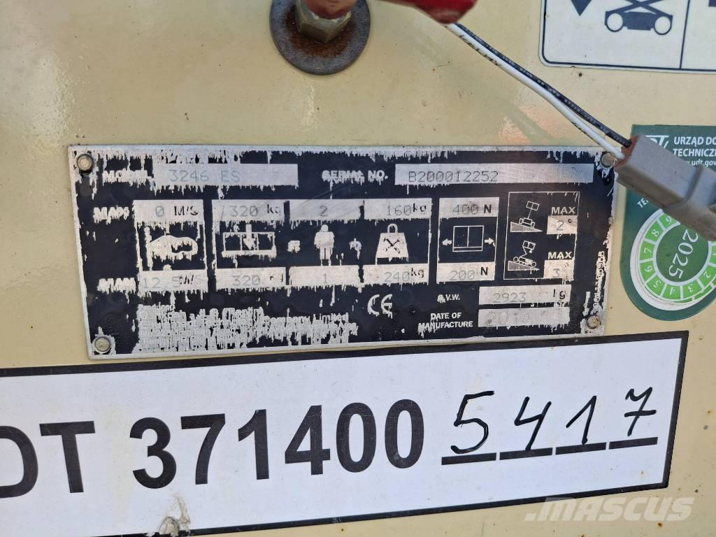JLG 3246ES Žirkliniai keltuvai