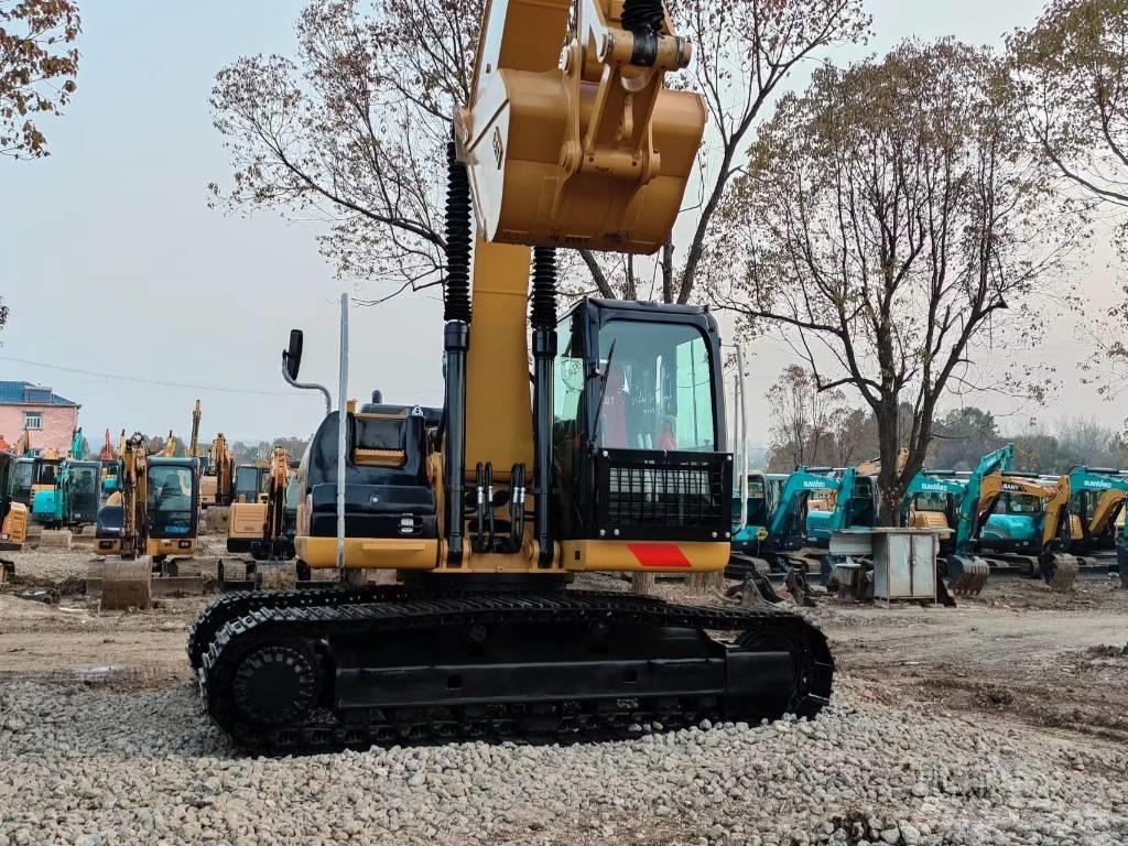 CAT 320 D Vikšriniai ekskavatoriai