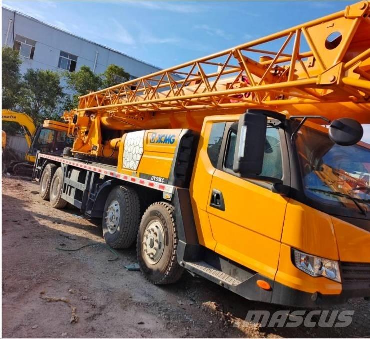 XCMG QY 50 KC Neapdoroto reljefo kranai