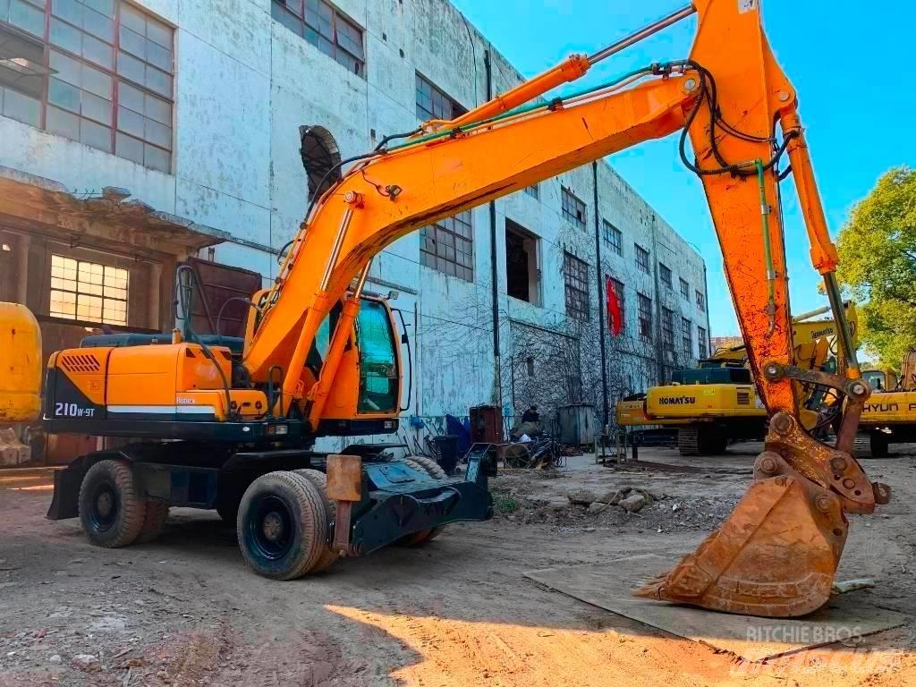 Hyundai R210W-9T Vikšriniai ekskavatoriai