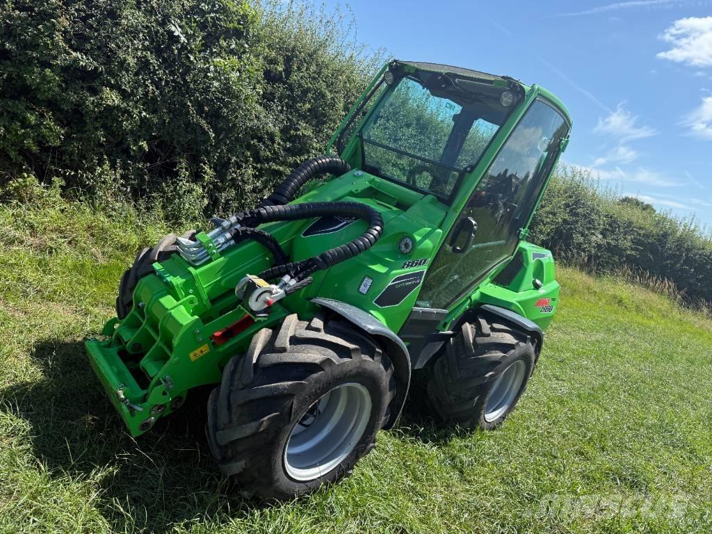 Avant 860 i Naudoti ratiniai krautuvai
