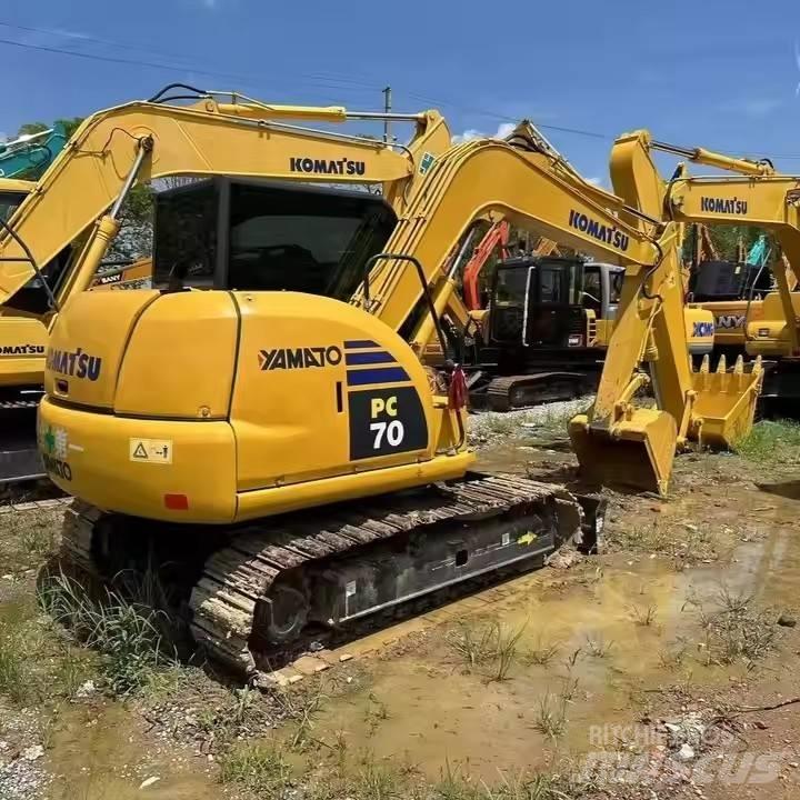 Komatsu PC70 Vikšriniai ekskavatoriai