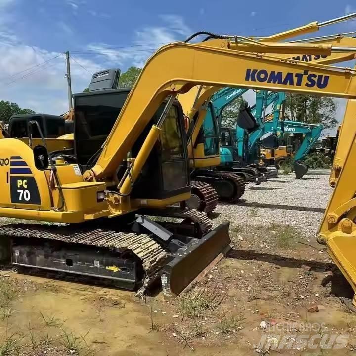 Komatsu PC70 Vikšriniai ekskavatoriai