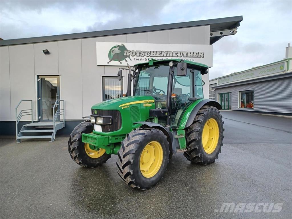 John Deere 5080M Traktoriai