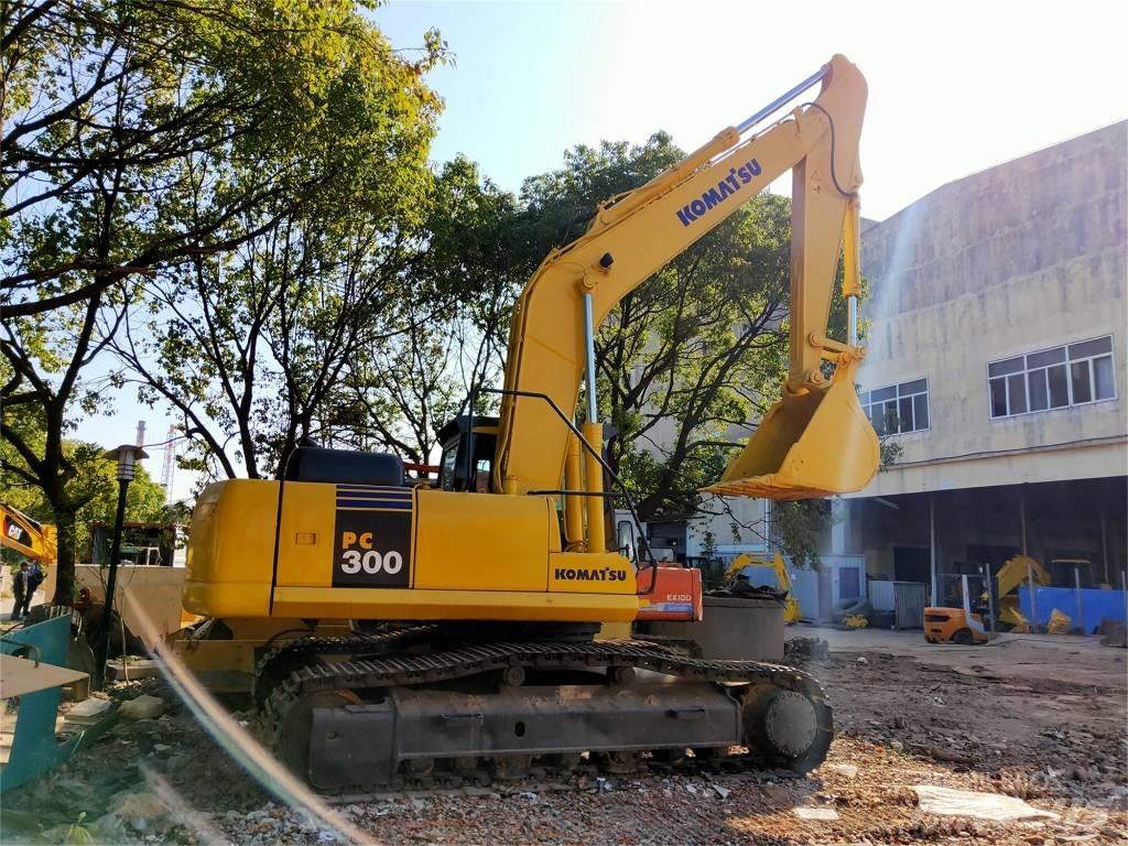 Komatsu PC 300-7 Vikšriniai ekskavatoriai