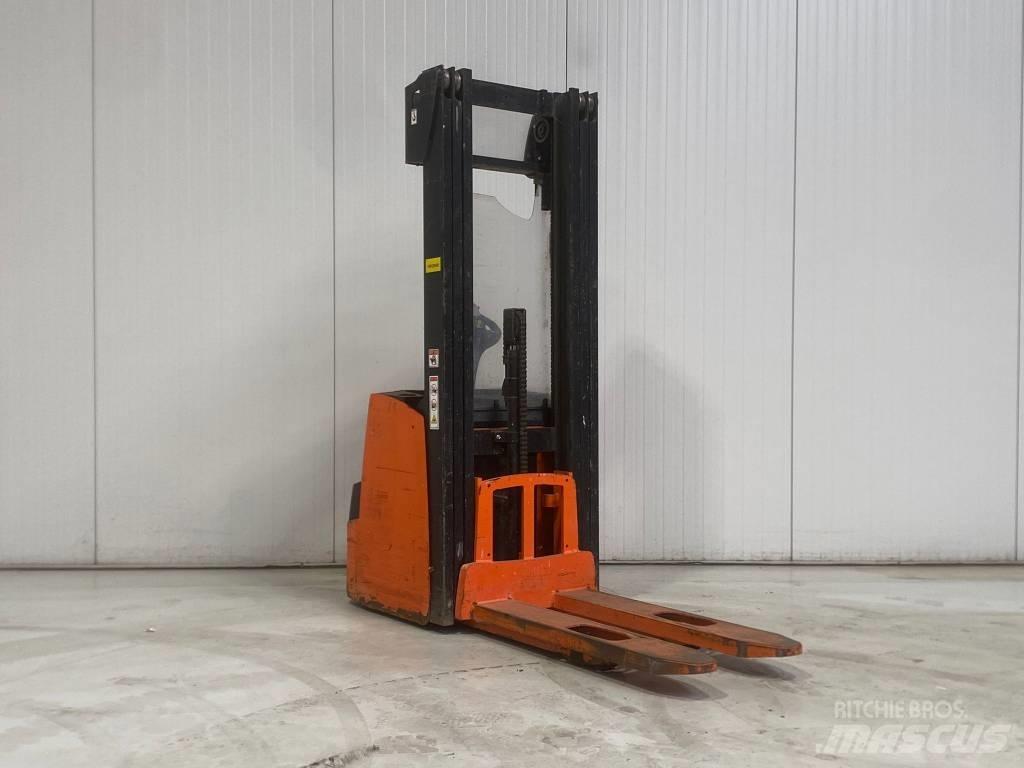 Hyster S1.4 Rankiniai vėžimėliai