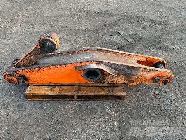 Daewoo Mega 400 V Kaušai