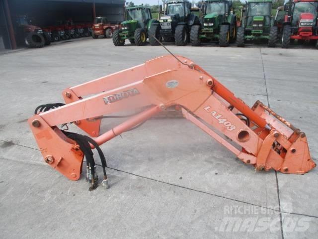 Kubota LA1403 Loader Traktoriai